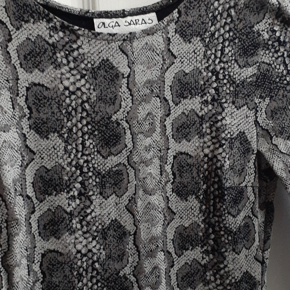 Dress - Picture 4 of 4